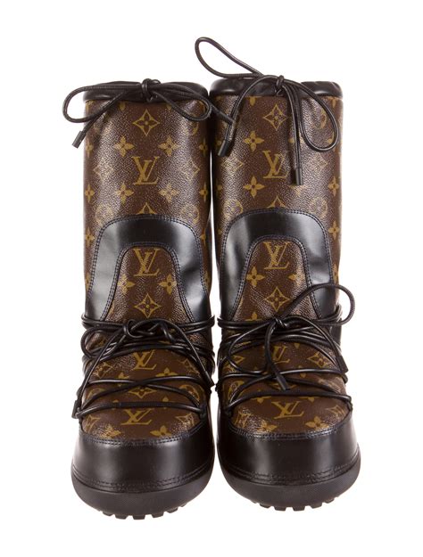 louis vuitton trail boots dupe|louis vuitton snow boots.